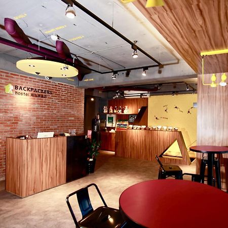 Backpackers Hostel - Ximen Tajpej Buitenkant foto
