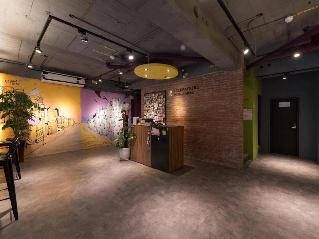 Backpackers Hostel - Ximen Tajpej Buitenkant foto
