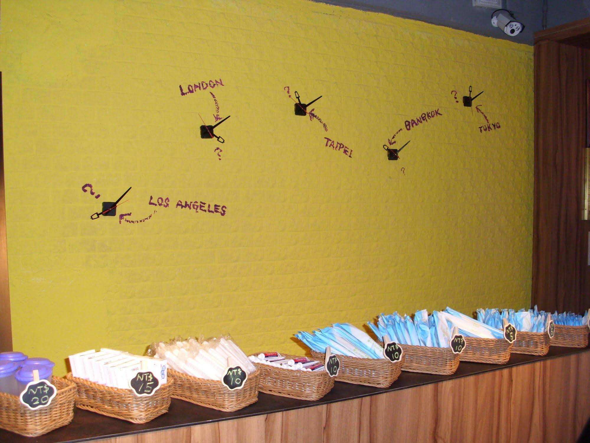 Backpackers Hostel - Ximen Tajpej Buitenkant foto